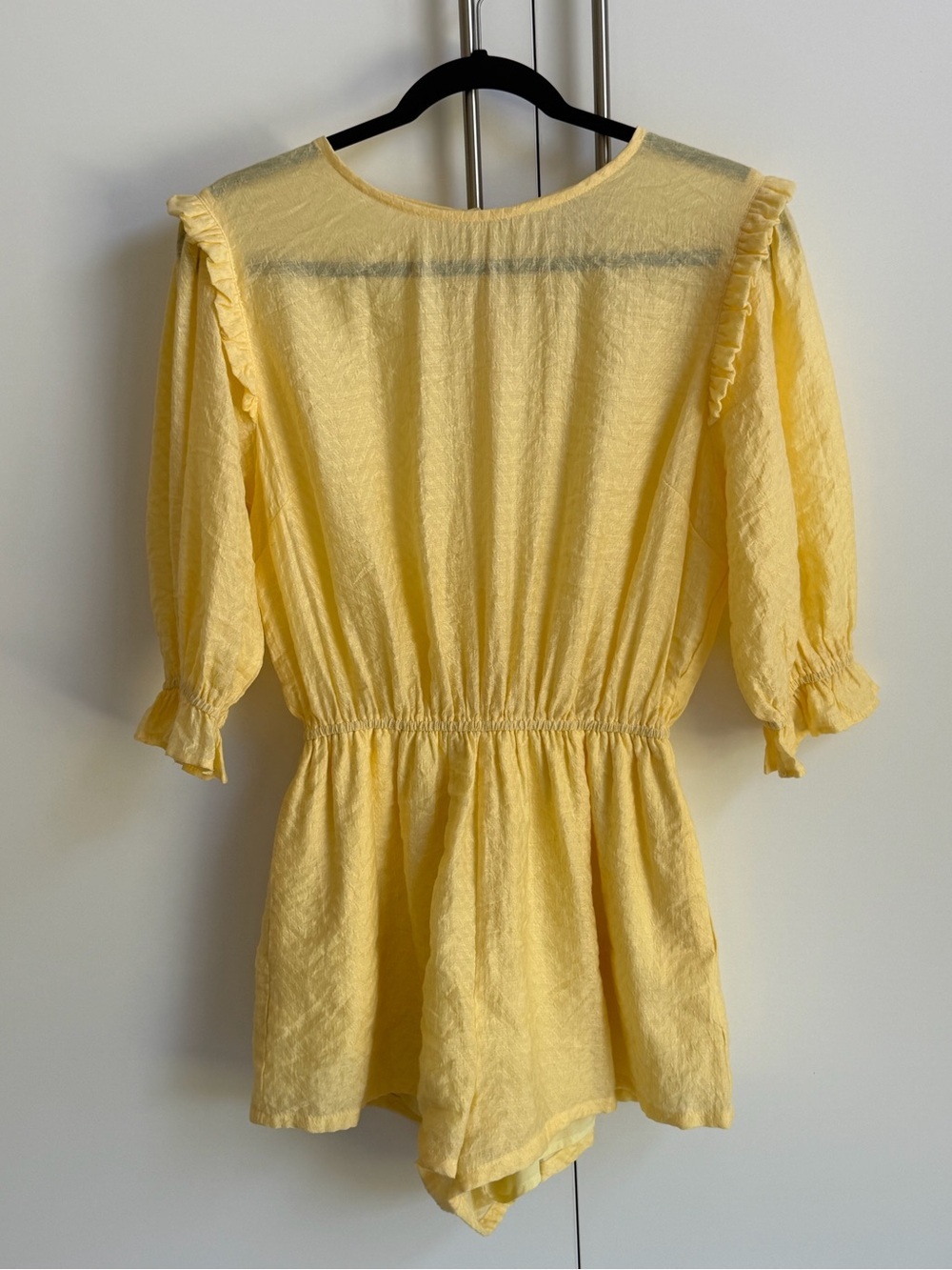 Lost + Wander Yellow Romper XS Ruffle Sleeve Lightweight Boho Summer - Picture 2 of 6
